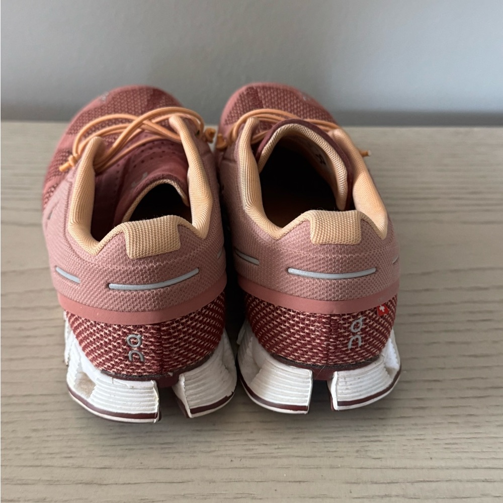On Running Women's Mauve Pink and Peach Athletic Sneakers - Picture 3 of 8